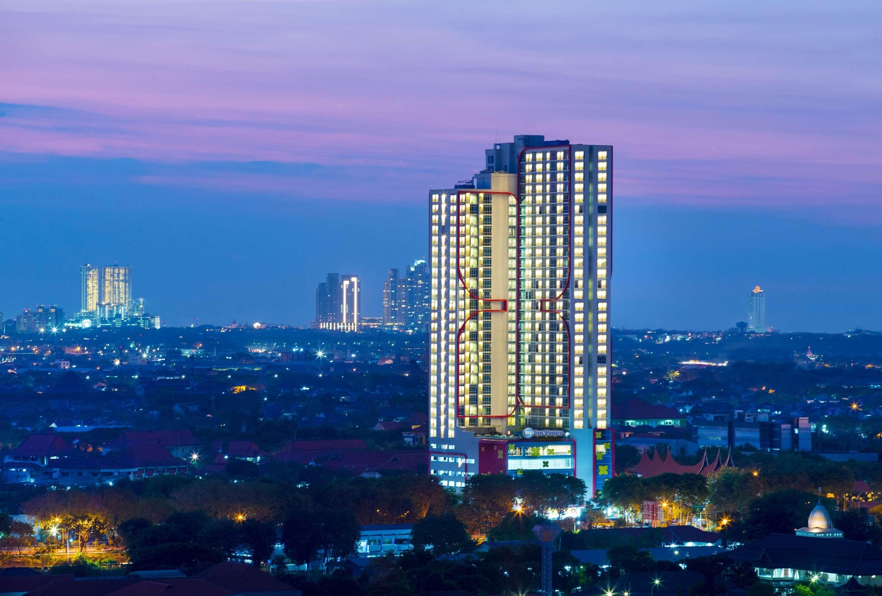 Best Western Rose Quartz Inn Честер Екстер'єр фото